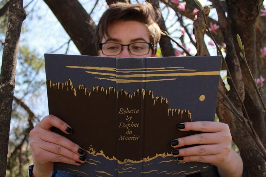 Courtney Harshbarger reads her folio society copy of Rebecca by Daphne du Maurier. She added the book to her list of favorites just a few chapters in.