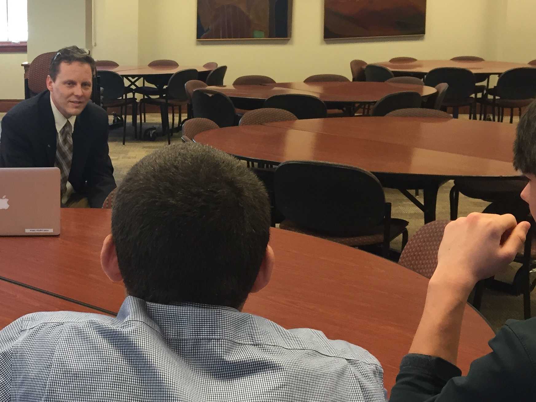 Mr. Jason Hills chats with interested sophomore and junior students about his plans for the Citizenship program next year. Mr. Hills visited St. George’s on Monday, March 30, to introduce himself to students, faculty and parents through presentations and an informal lunch discussion.
