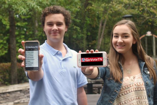 Seniors Robert Grissom and Mimi McCarroll, new voters, prepare for the upcoming election by using GoVote Tennessee. Studies have shown that many voters feel they do not know enough to make an informed choice on election day.