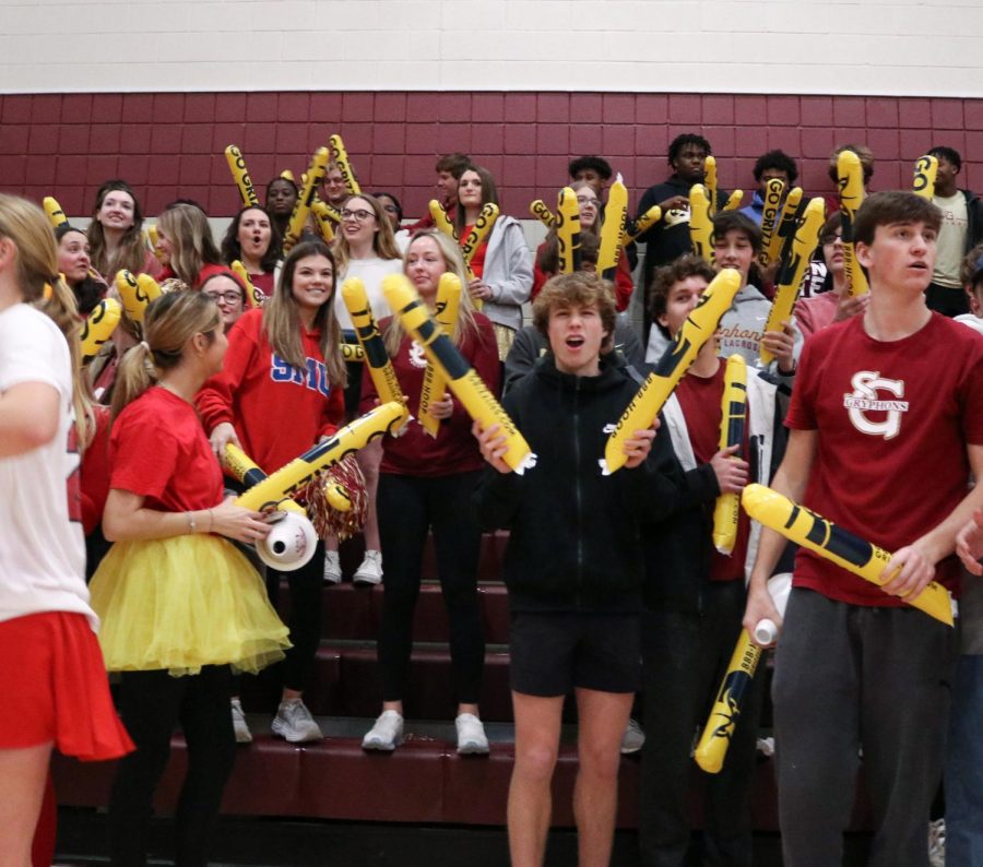The senior class shows its support for the Gryphons. 